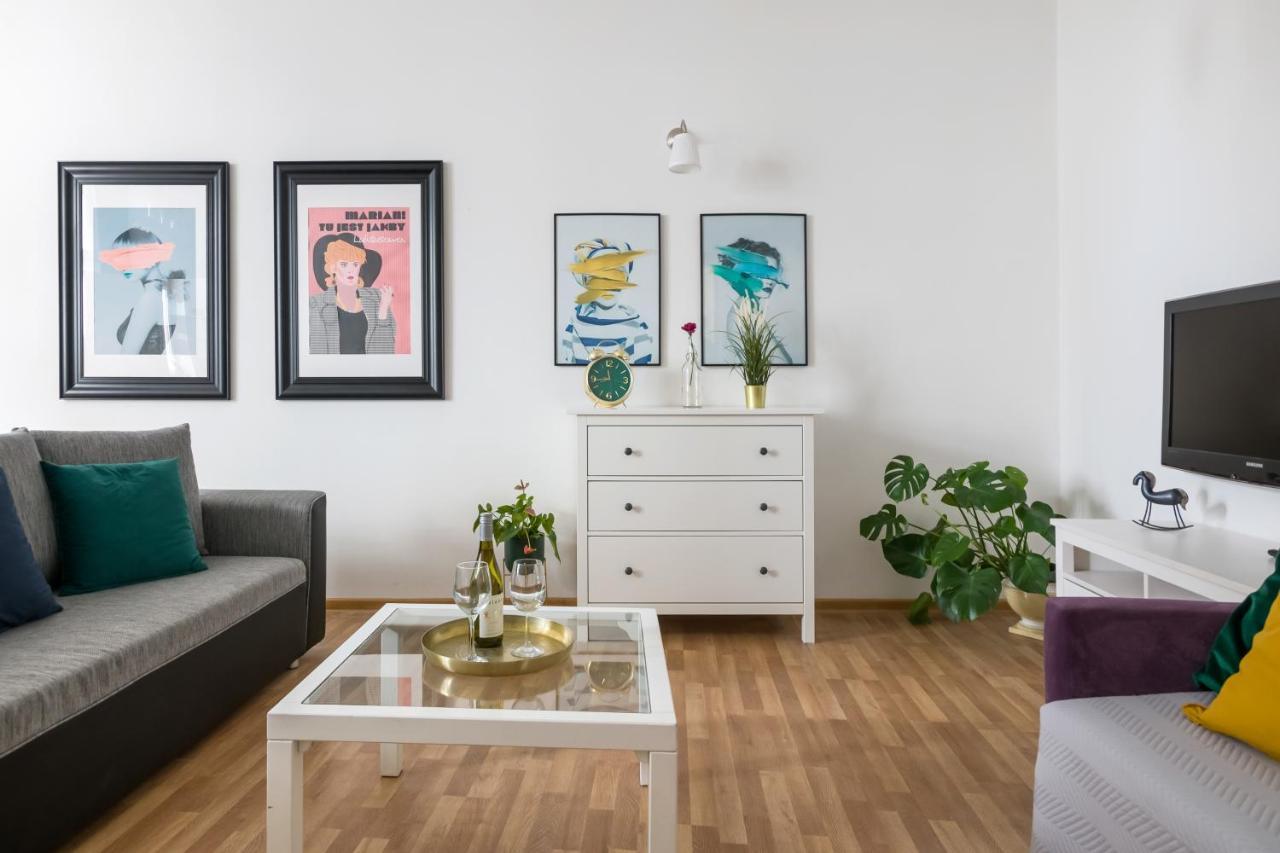 Discover Krakow Apartments - 3 Rakowicka St - Classic Apartments Near Main Station - Netflix Buitenkant foto