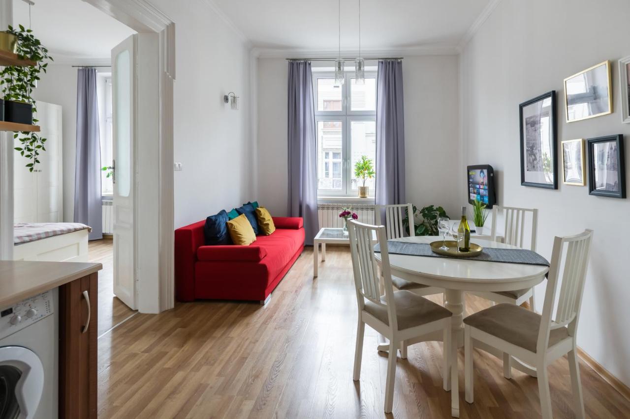 Discover Krakow Apartments - 3 Rakowicka St - Classic Apartments Near Main Station - Netflix Buitenkant foto