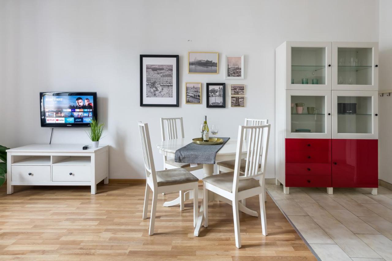 Discover Krakow Apartments - 3 Rakowicka St - Classic Apartments Near Main Station - Netflix Buitenkant foto